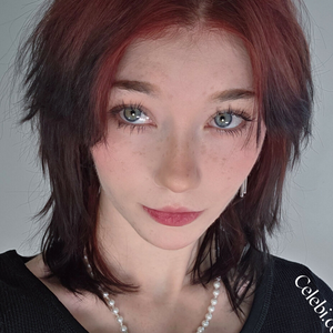 What do you think Celebi Cosplays (celebi.cos)'s personality is?