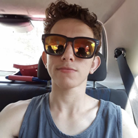 Lucas Razer What do you think Lucas Raphael (LEZ LRBA / StroiterPlayer)'s ...