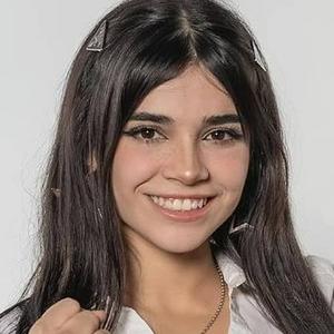 What do you think Alana Flores's personality is?